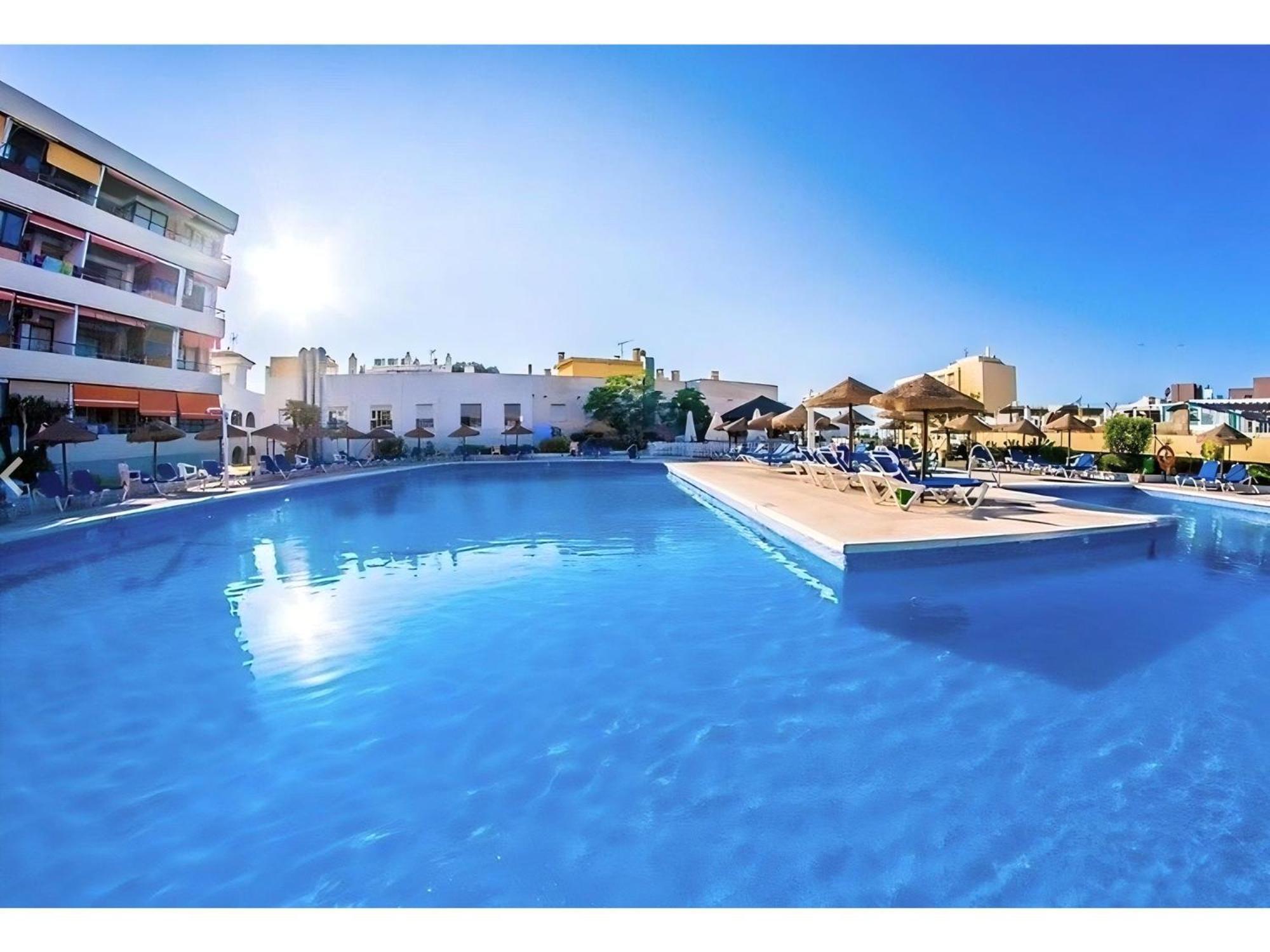 Oasis Sea & Sky - La Nogalera Apartment Torremolinos Exterior photo