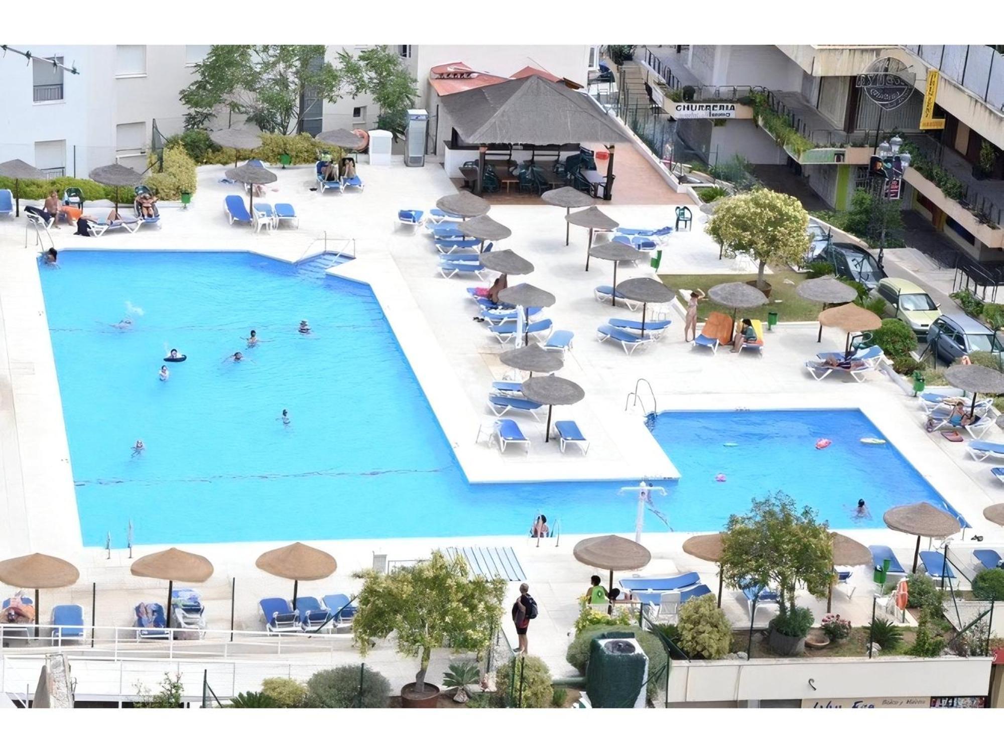 Oasis Sea & Sky - La Nogalera Apartment Torremolinos Exterior photo