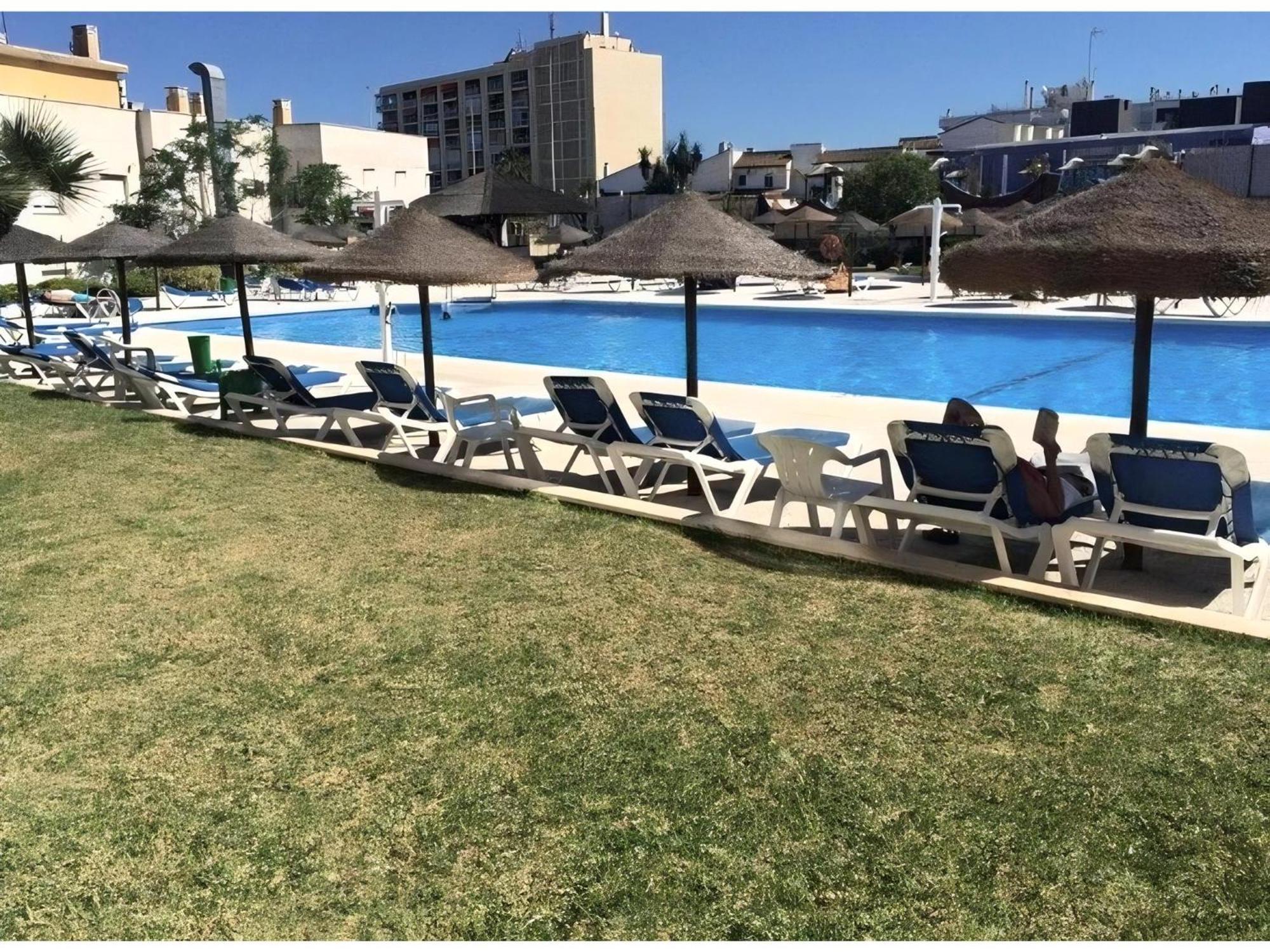 Oasis Sea & Sky - La Nogalera Apartment Torremolinos Exterior photo
